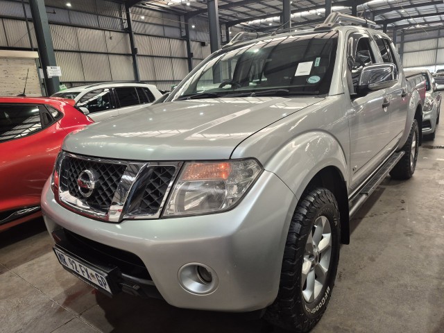 BUY NISSAN NAVARA 3.0 DCI LE A/T 4X4 P/U D/C 2011, Burchmore Auction