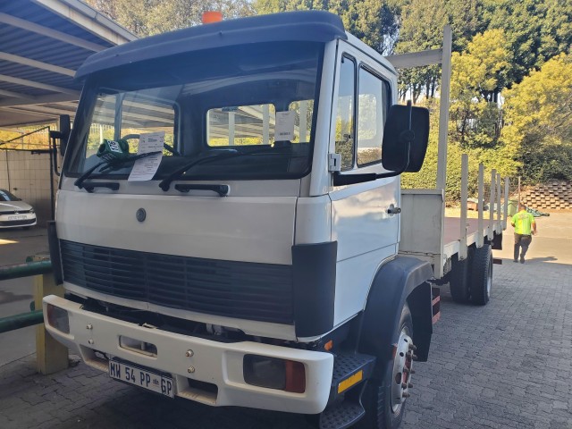 BUY MERCEDES TRUCK 1993, Burchmore Auction